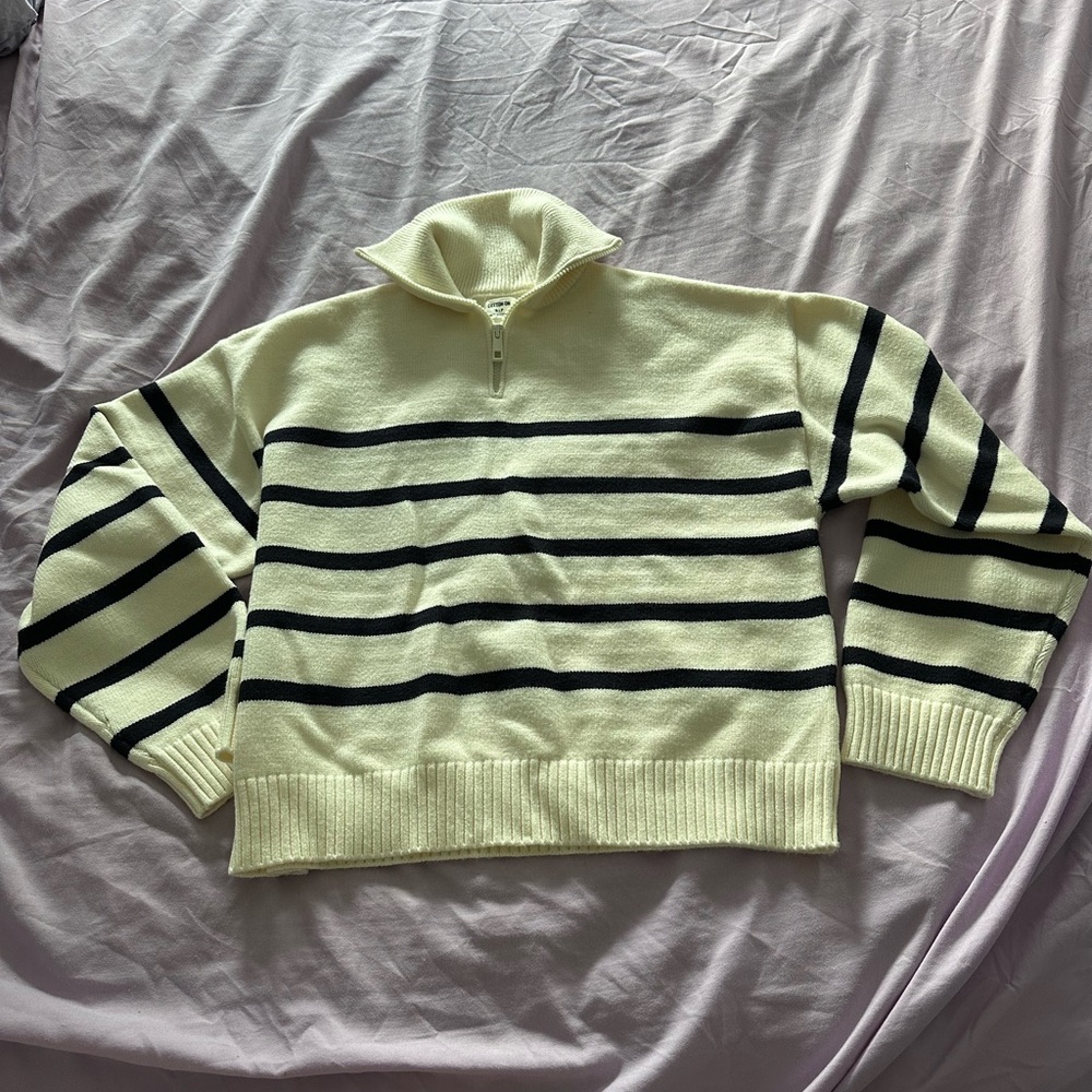 COTTON ON QUARTER ZIP SWEATER